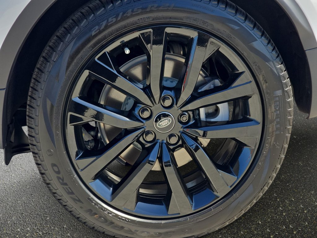 New 2026 Land Rover Discovery S AWD/4WD image 36