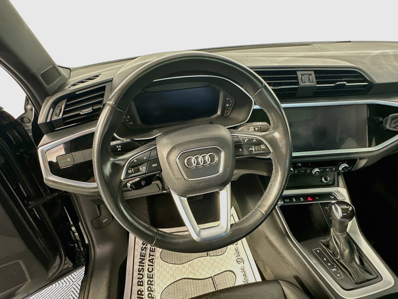 Used 2021 Audi Q3 2.0T Premium w/ Convenience Package AWD/4WD image 11