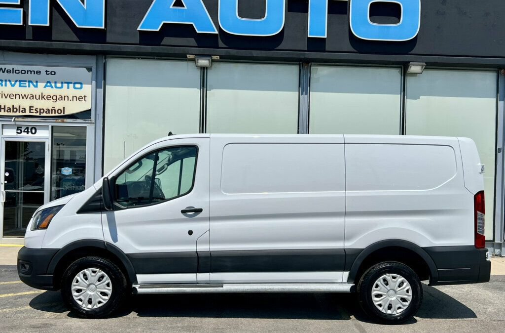 Used 2025 Ford Transit 250 Low Roof w/ Exterior Upgrade Package RWD image 2