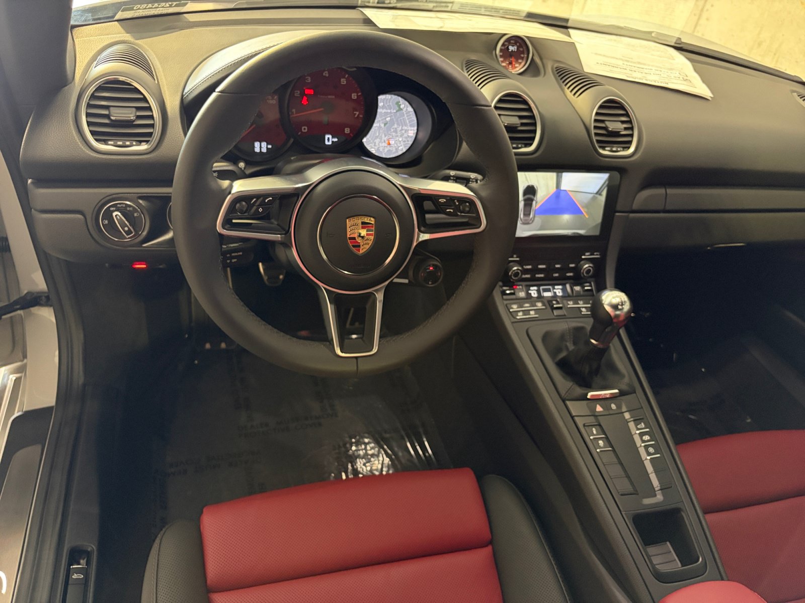 Certified 2024 Porsche 718 Cayman S RWD image 5