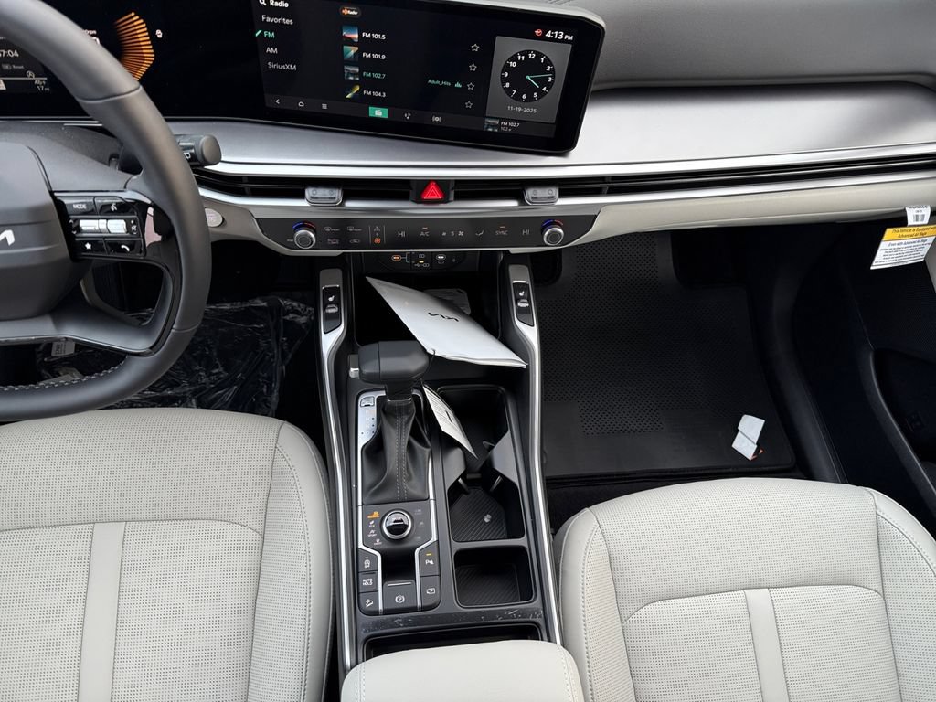 New 2026 Kia Sorento S AWD/4WD image 11
