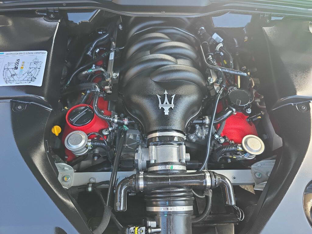 Used 2016 Maserati GranTurismo MC image 26