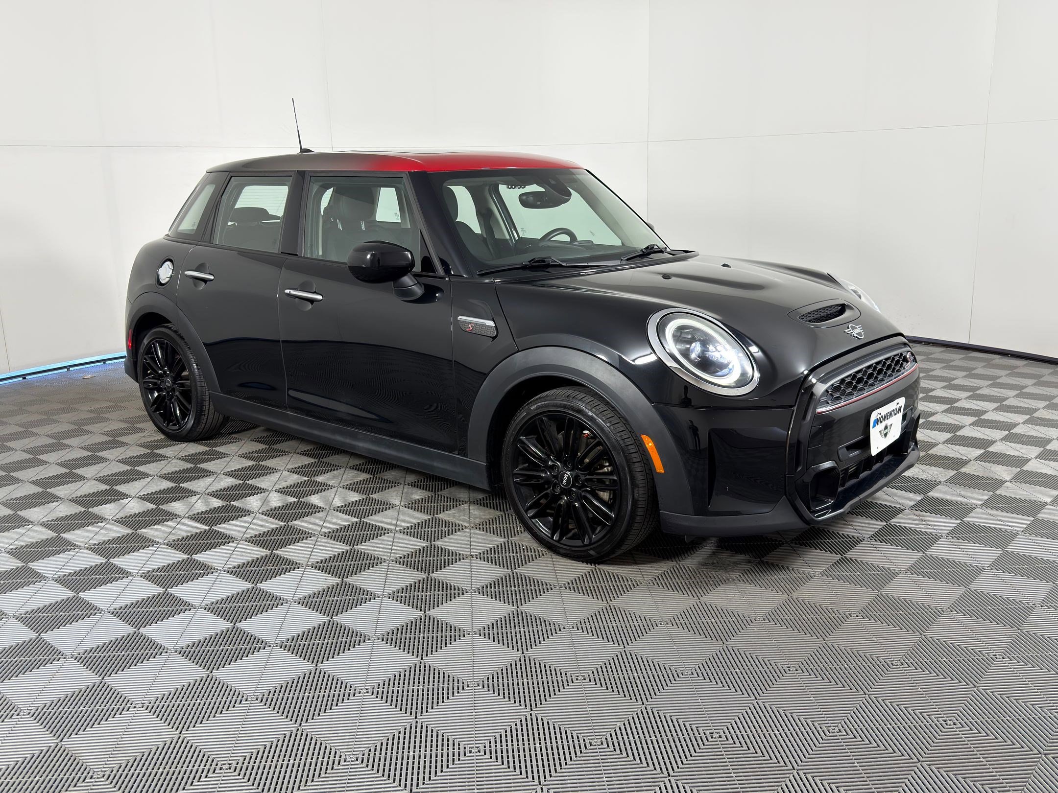 Certified 2023 MINI Cooper S image 7