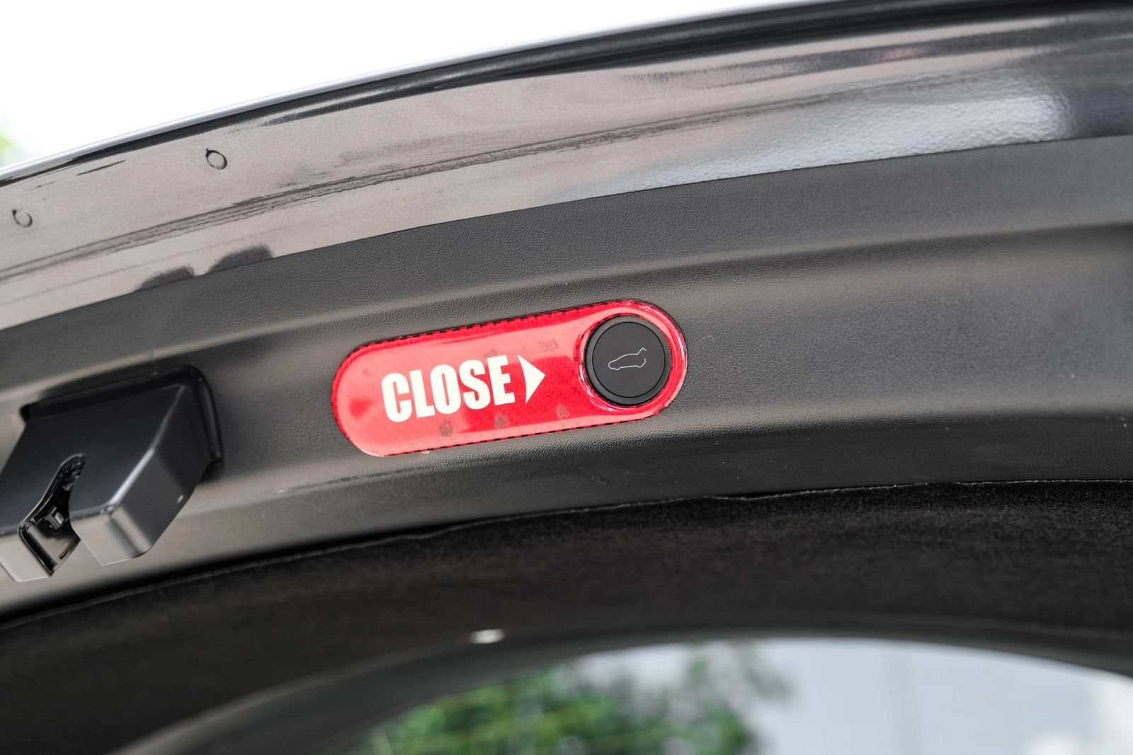Used 2025 Tesla Model Y Long Range RWD image 51
