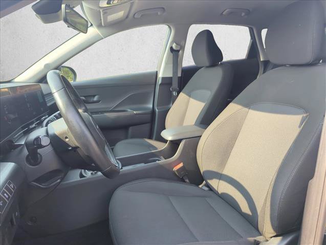 Used 2025 Hyundai Kona SEL FWD image 21
