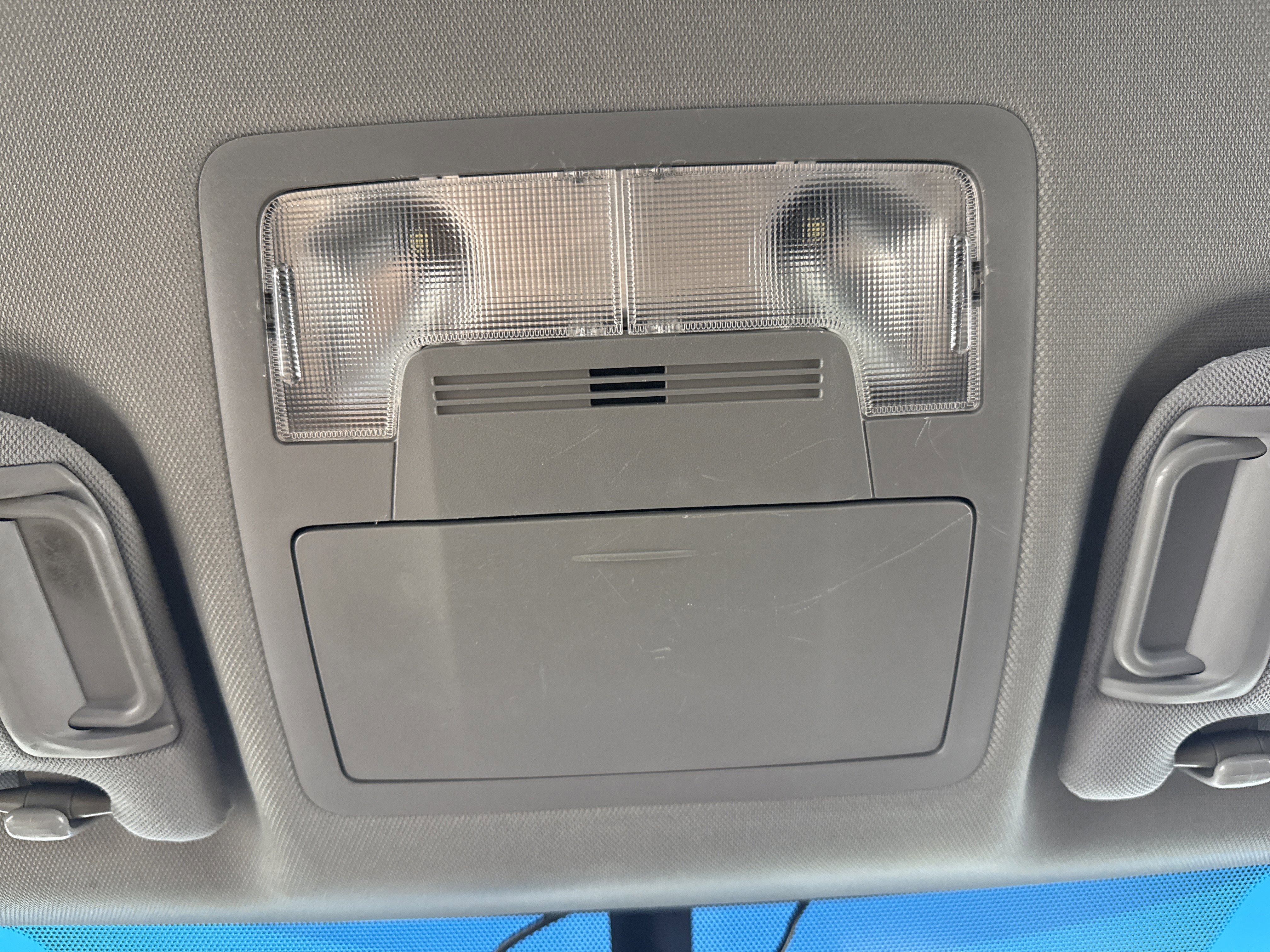 Used 2015 Toyota Camry SE image 32