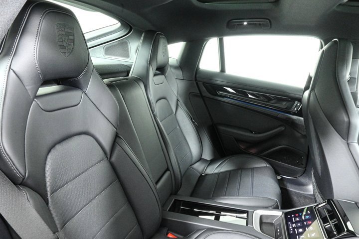 New 2025 Porsche Panamera 4 image 21