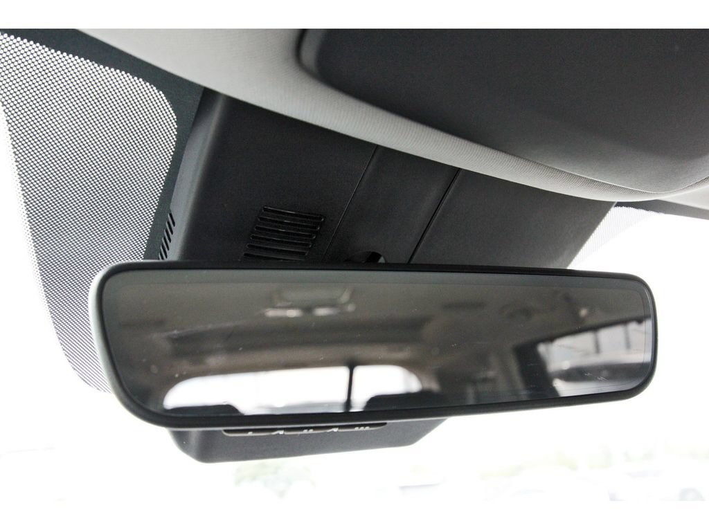 Used 2024 Kia Carnival SX Prestige FWD image 26