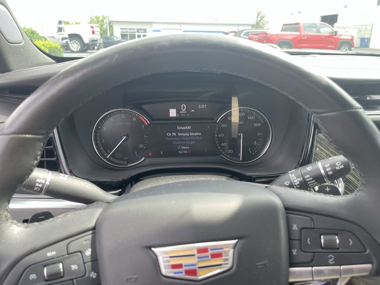 Used 2020 Cadillac XT6 Premium Luxury FWD image 11