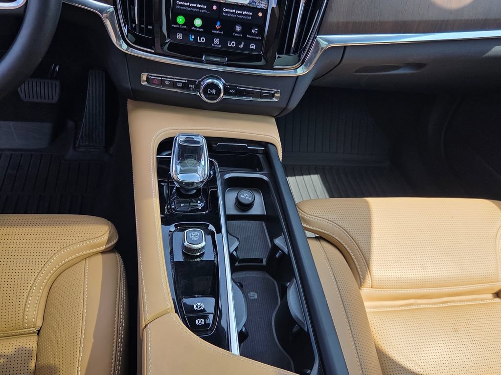 Used 2025 Volvo V90 B6 Cross Country Ultra w/ Protection Package Premier AWD/4WD image 21