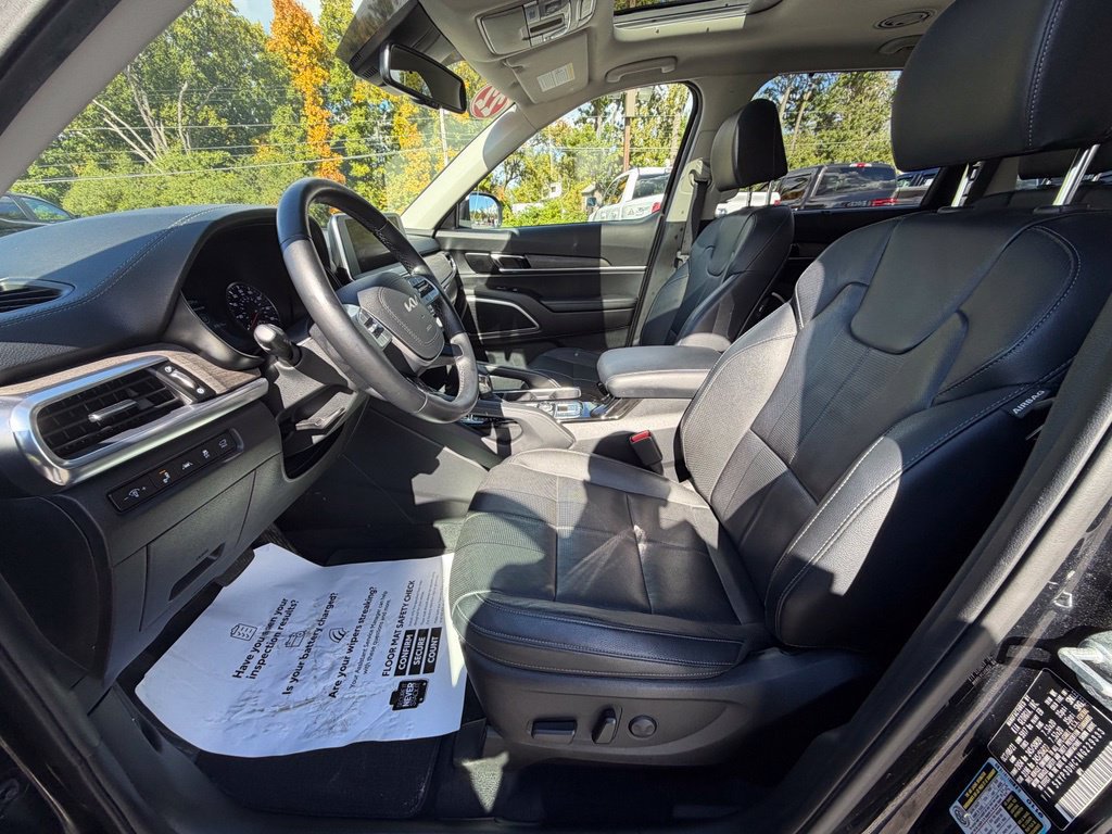 Used 2022 Kia Telluride EX w/ EX Premium Package AWD/4WD image 11