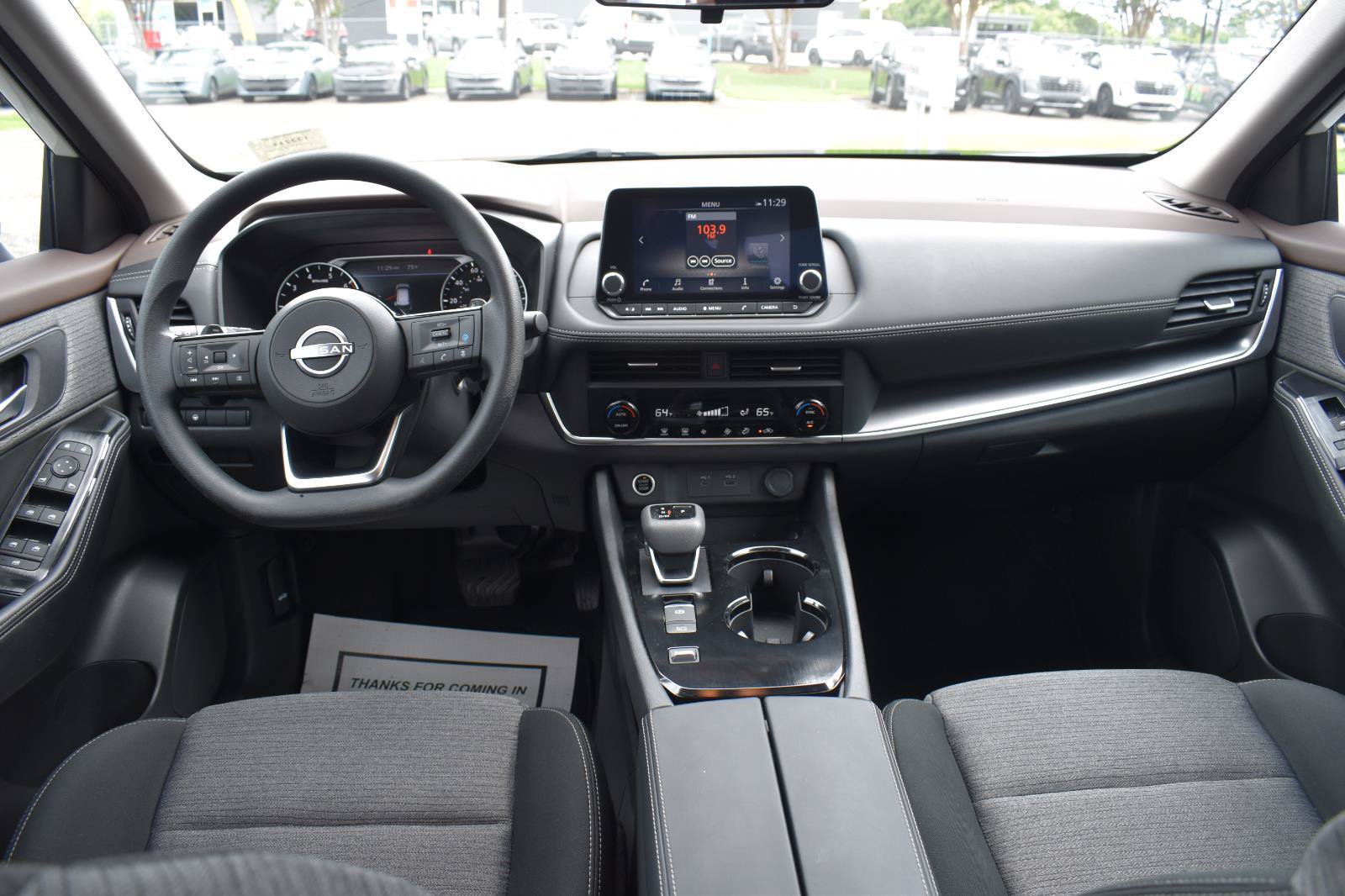 Used 2023 Nissan Rogue SV FWD image 34