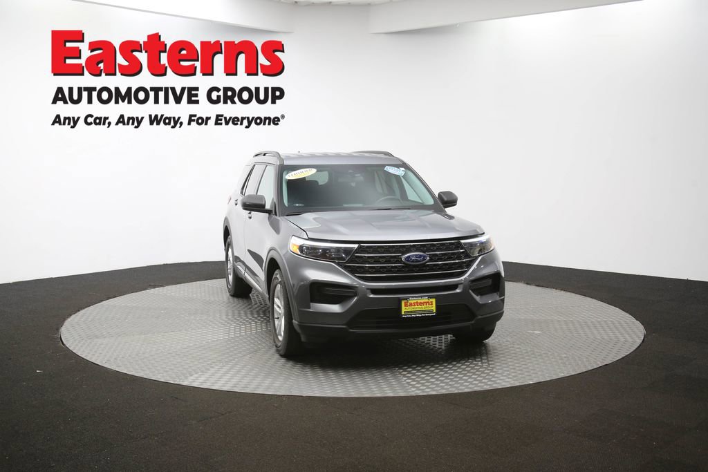 Used 2022 Ford Explorer XLT image 50