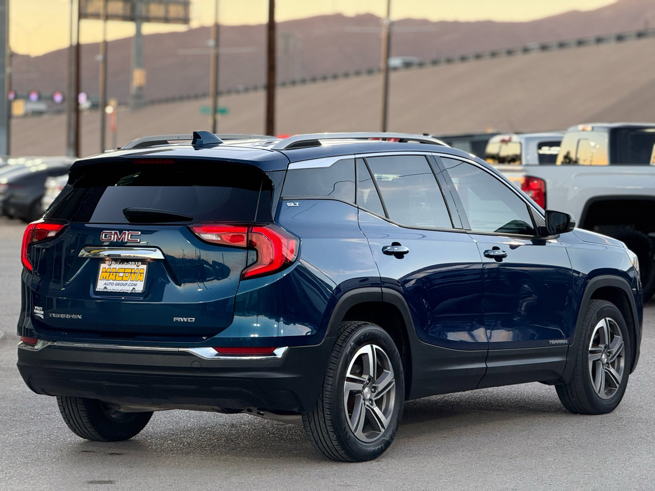 Used 2020 GMC Terrain SLT image 7