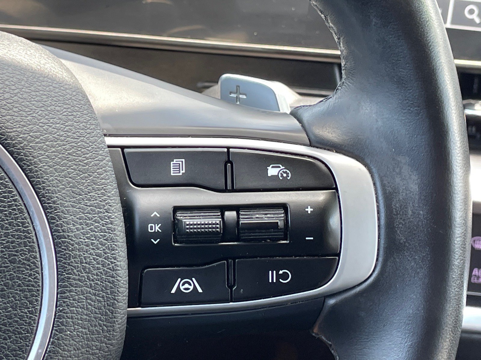 Certified 2023 Kia Sportage EX AWD/4WD image 13