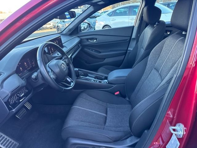 Used 2024 Honda Accord Sport image 3