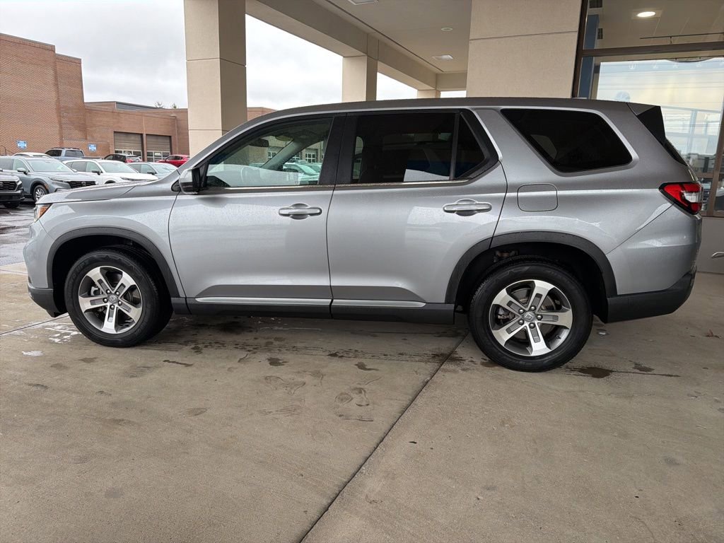 Certified 2023 Honda Pilot EX-L image 2