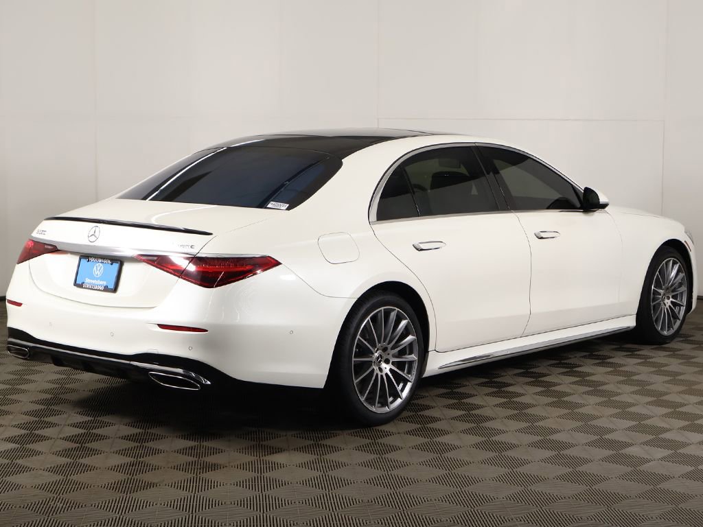 Used 2022 Mercedes-Benz S 500 4MATIC w/ AMG Line Package image 14