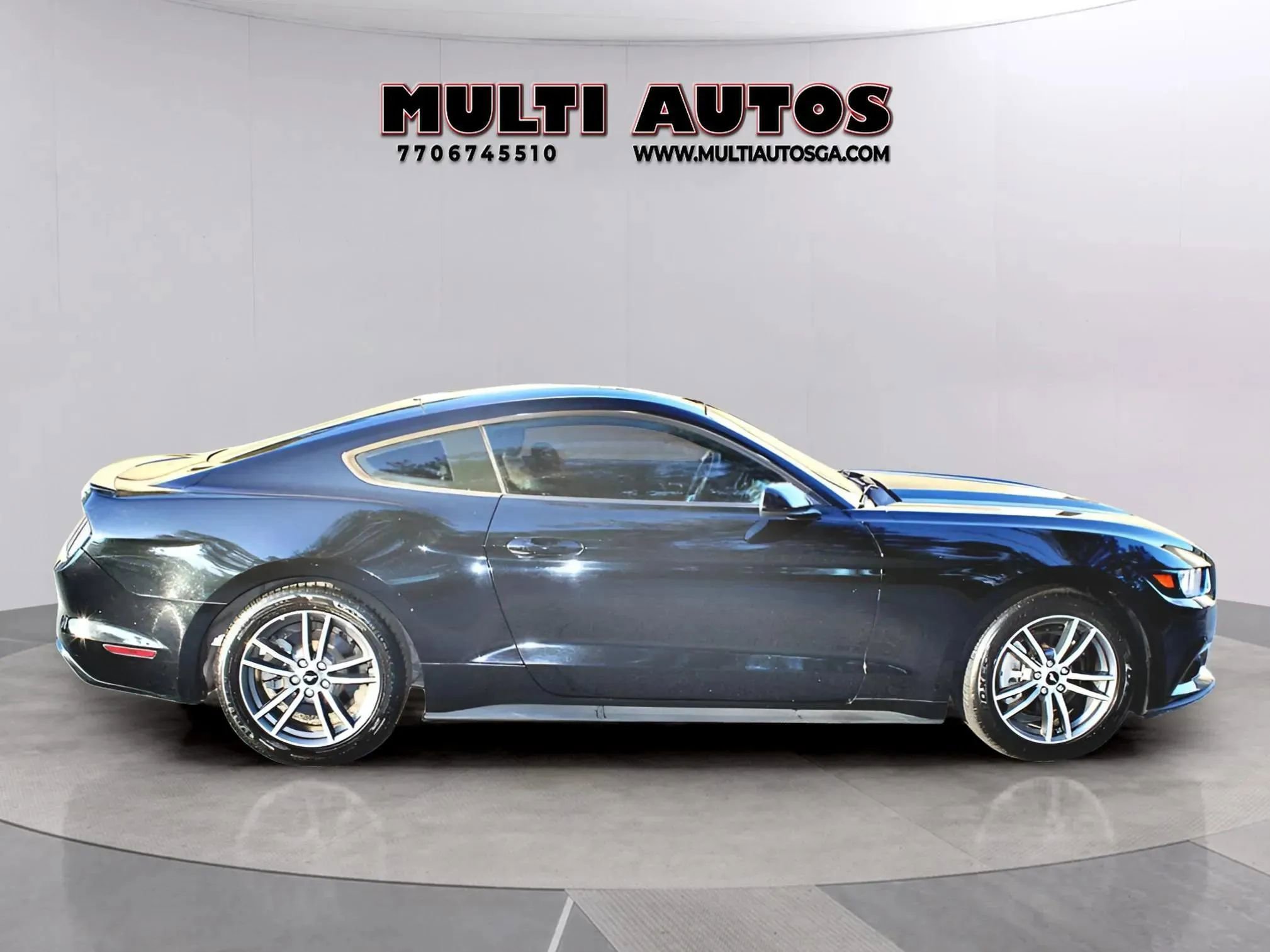 Used 2016 Ford Mustang Coupe image 2