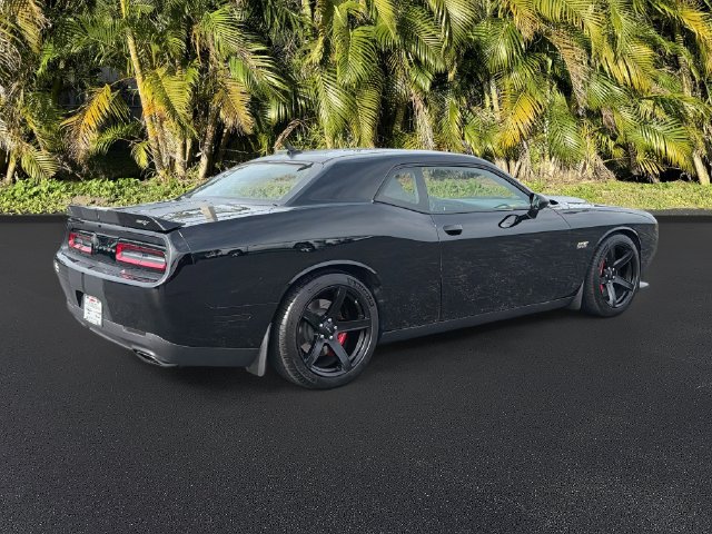 Used 2018 Dodge Challenger SRT w/ Technology Group RWD image 4