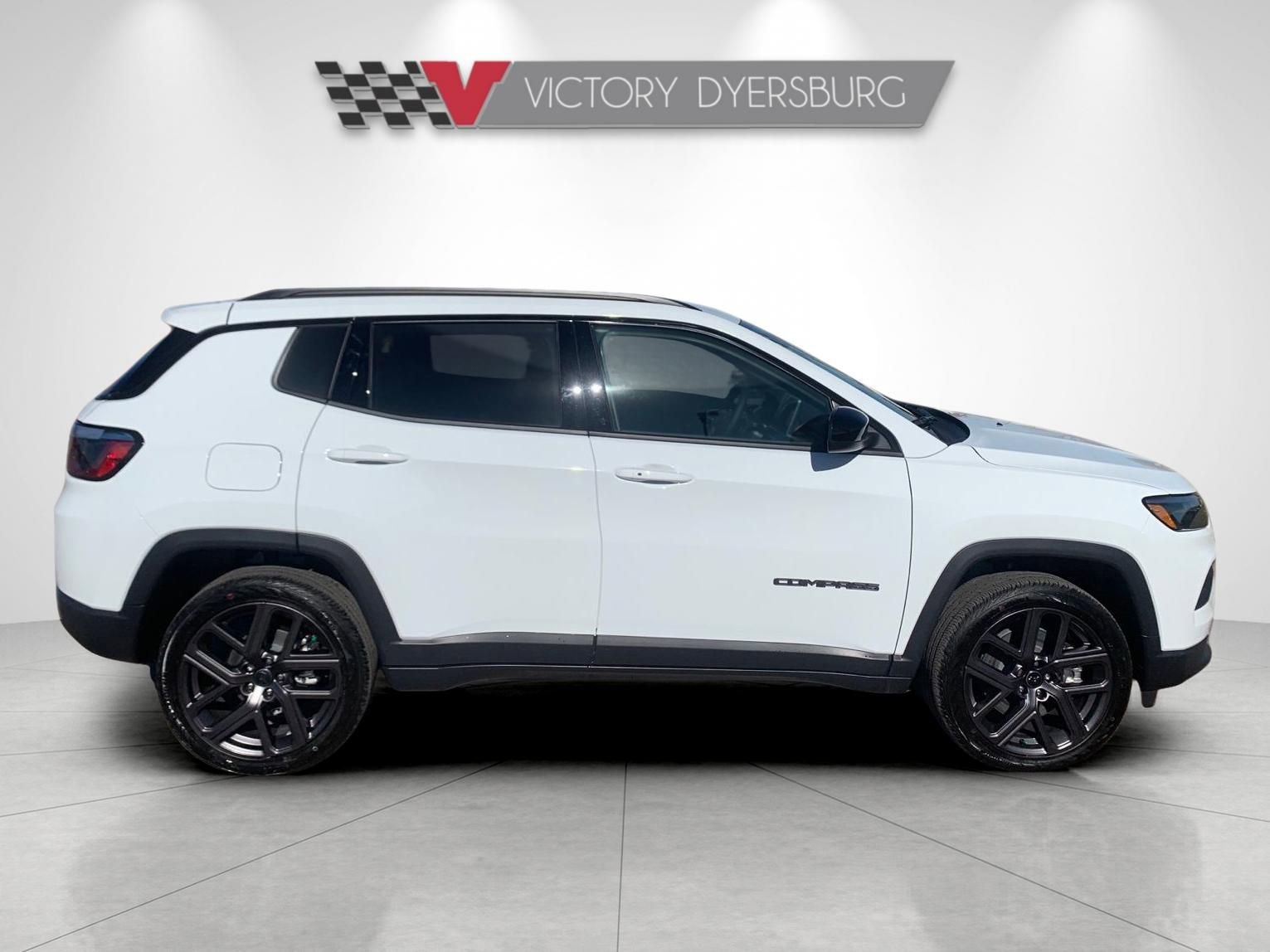 New 2026 Jeep Compass Latitude AWD/4WD image 8