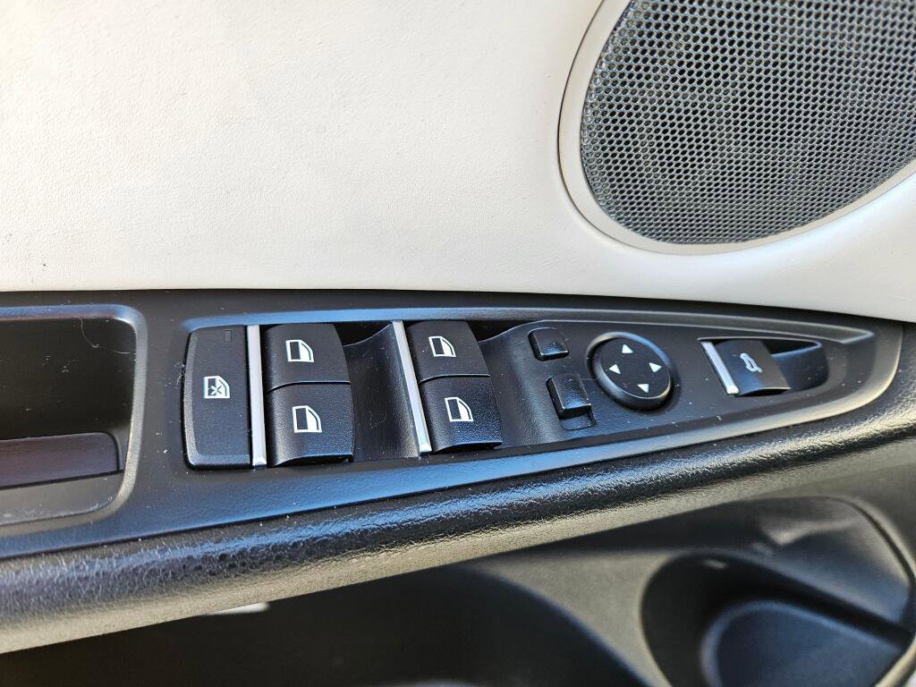 Used 2015 BMW X6 xDrive35i image 15