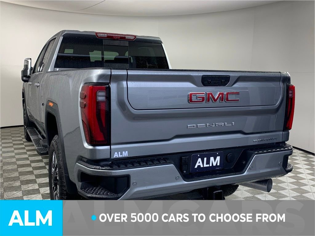 Used 2025 GMC Sierra 3500 Denali image 6