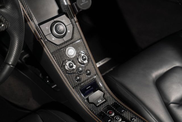 Used 2013 McLaren MP4-12C Spider RWD image 31