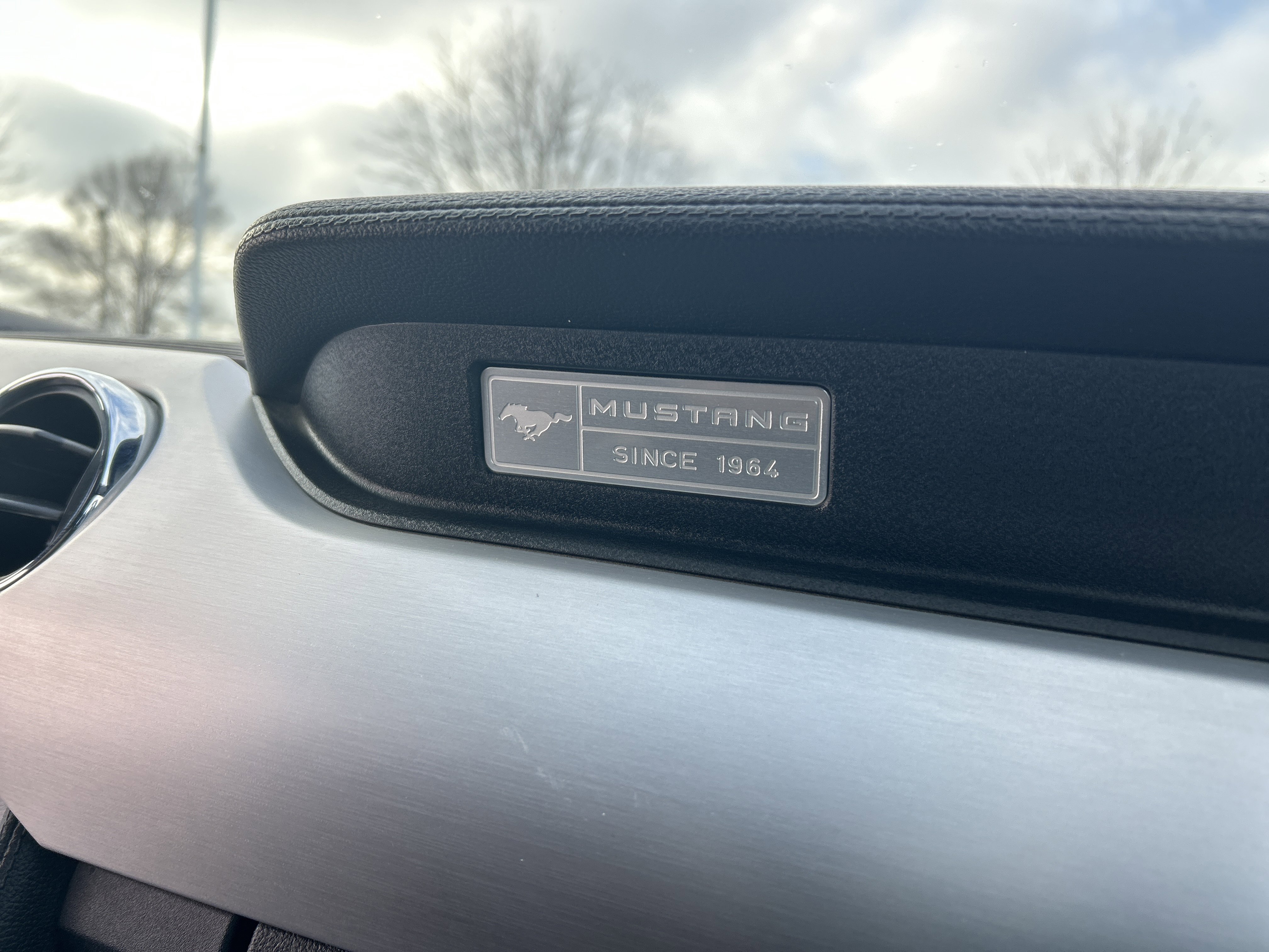 Used 2017 Ford Mustang Premium image 23