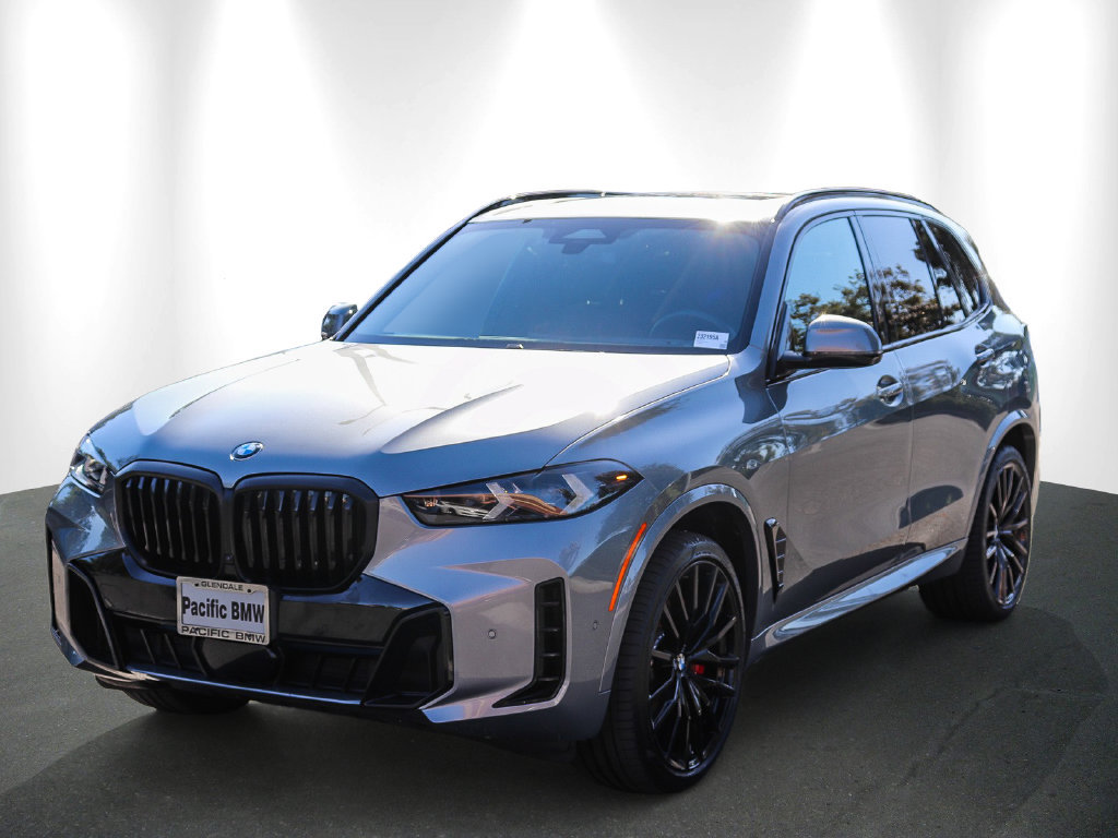 Certified 2024 BMW X5 sDrive40i w/ M Sport Package RWD image 3