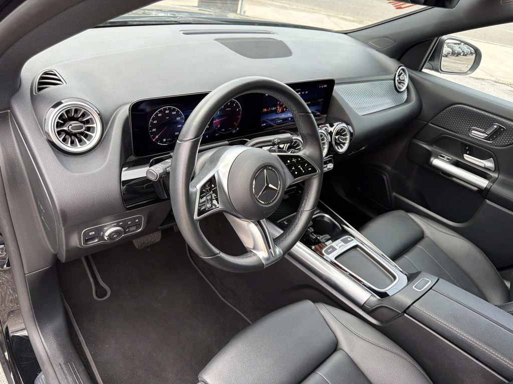Used 2025 Mercedes-Benz GLA 250 image 18