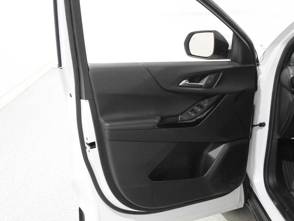 Certified 2025 Chevrolet Equinox LT image 4