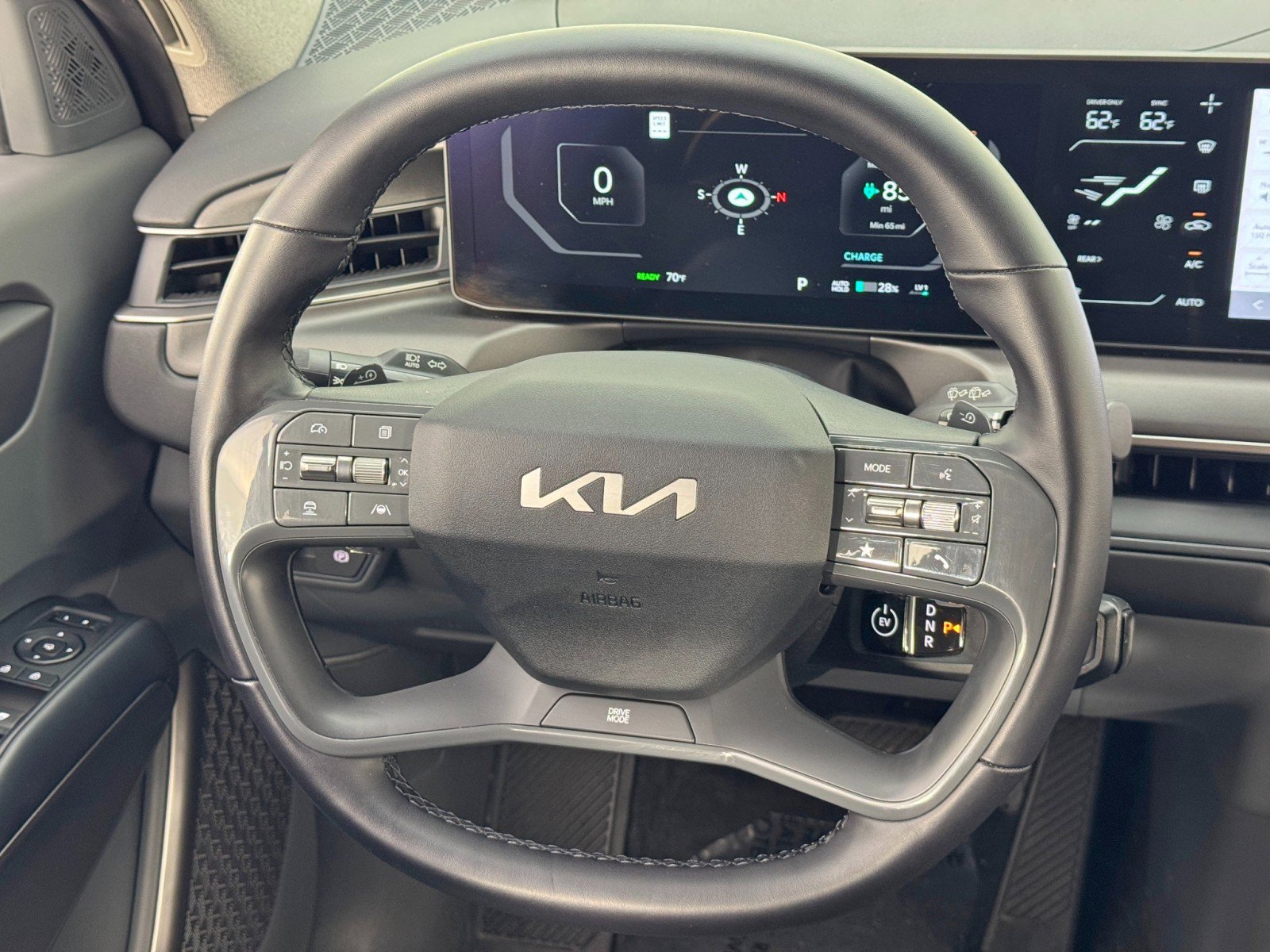 Used 2024 Kia EV9 Light Long Range image 18