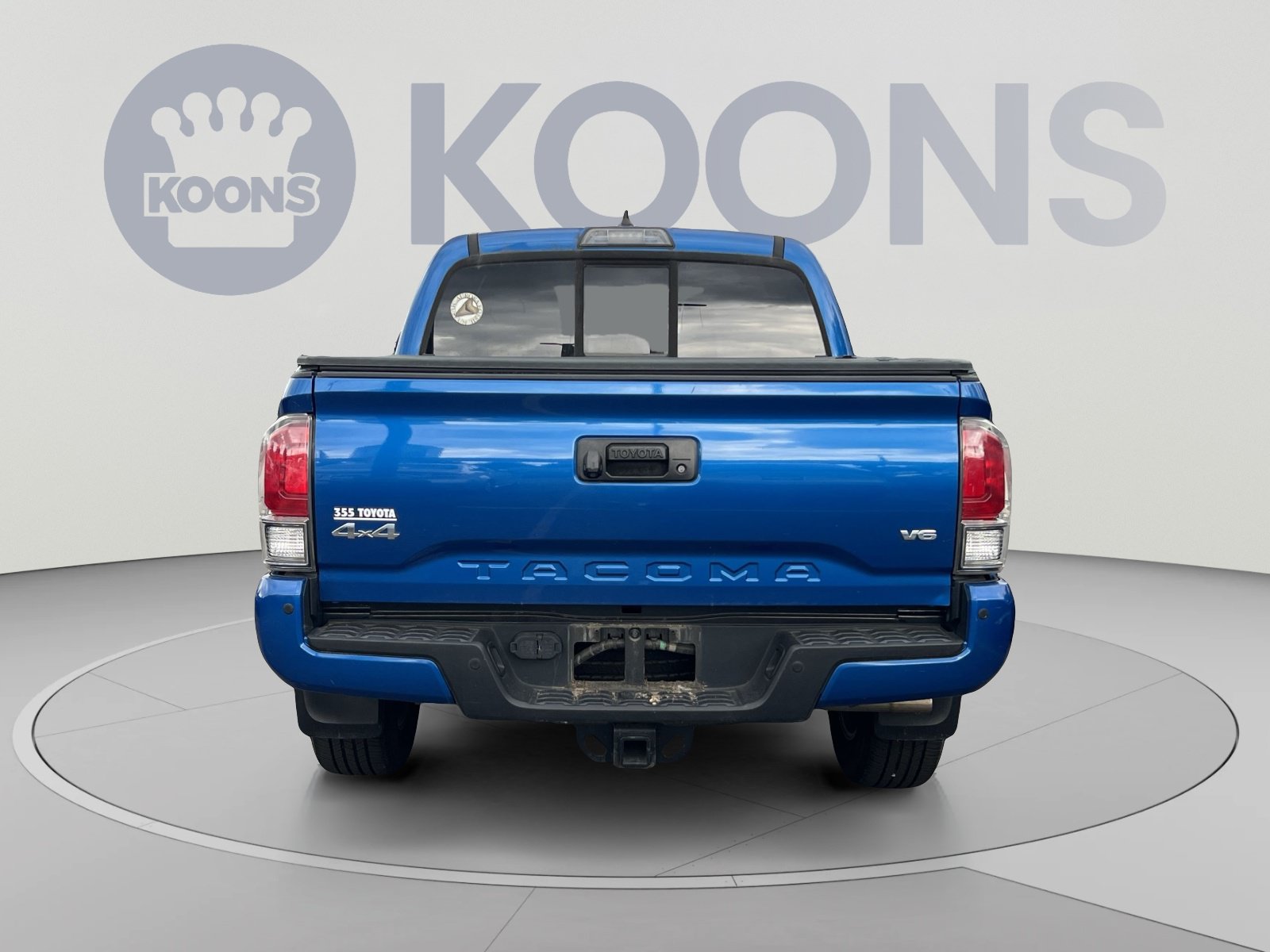 Used 2016 Toyota Tacoma Limited w/ Towing Package AWD/4WD image 5