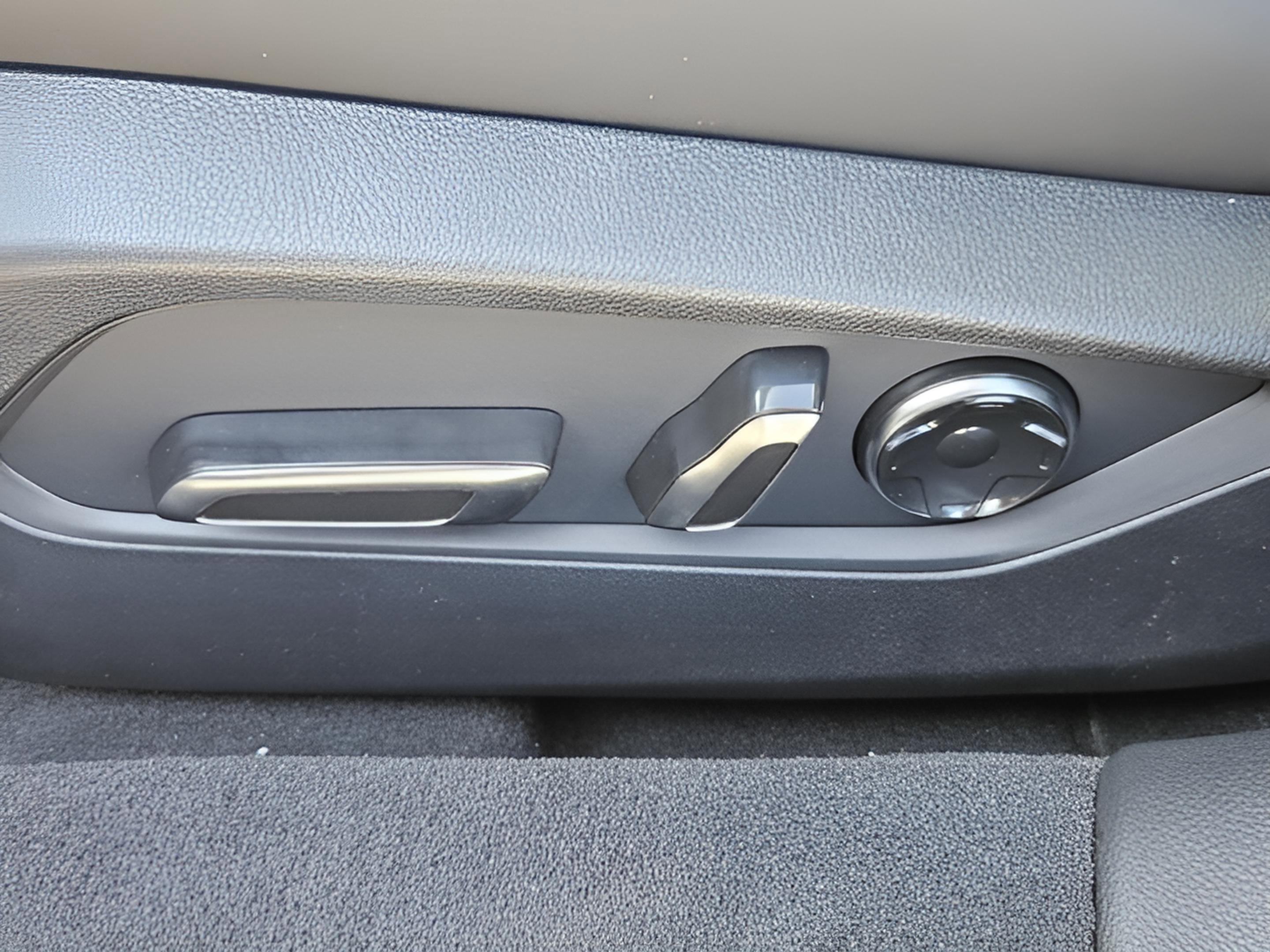 New 2025 Acura TLX w/ Technology Package FWD image 22