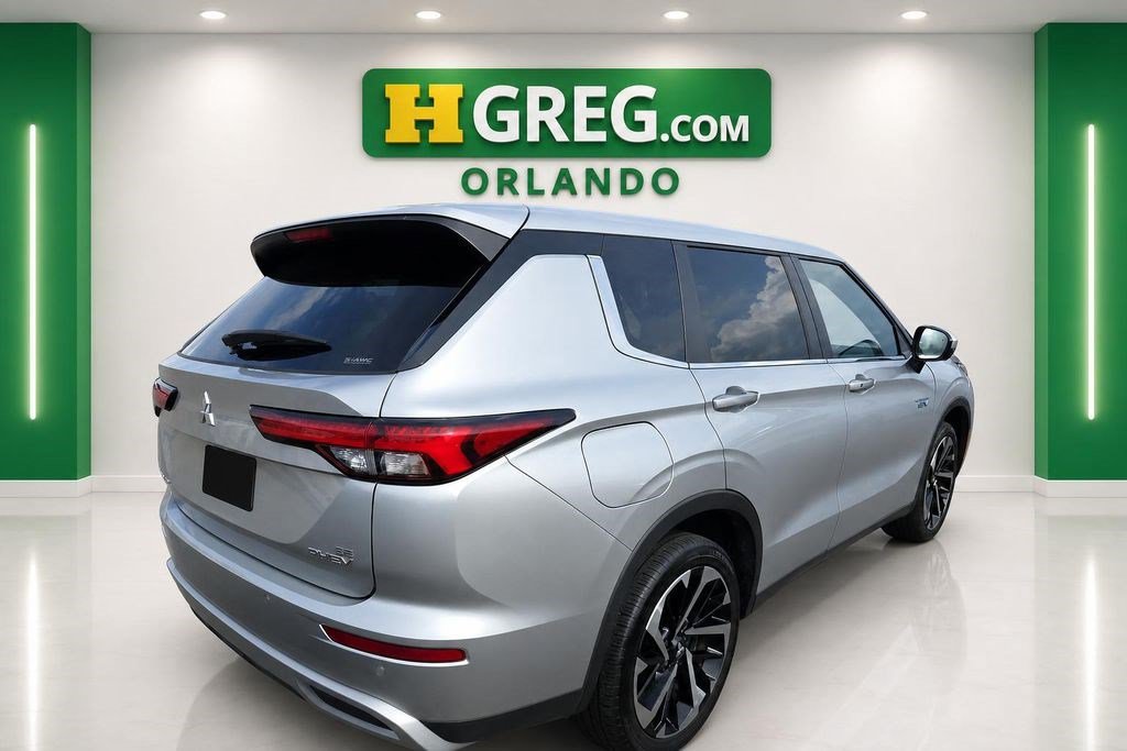 Used 2024 Mitsubishi Outlander SE AWD/4WD image 6