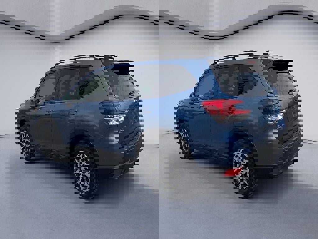 Used 2024 Subaru Forester Premium image 3