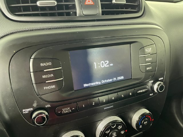 Used 2017 Kia Soul FWD image 7