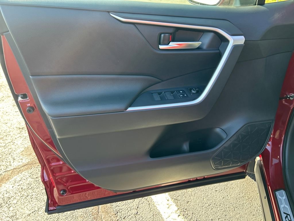 New 2025 Toyota RAV4 XLE image 10
