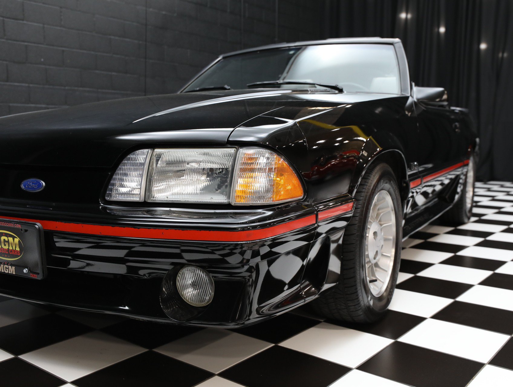 Used 1987 Ford Mustang GT RWD image 21
