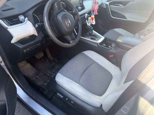 Used 2020 Toyota RAV4 XLE w/ Convenience Package AWD/4WD image 5