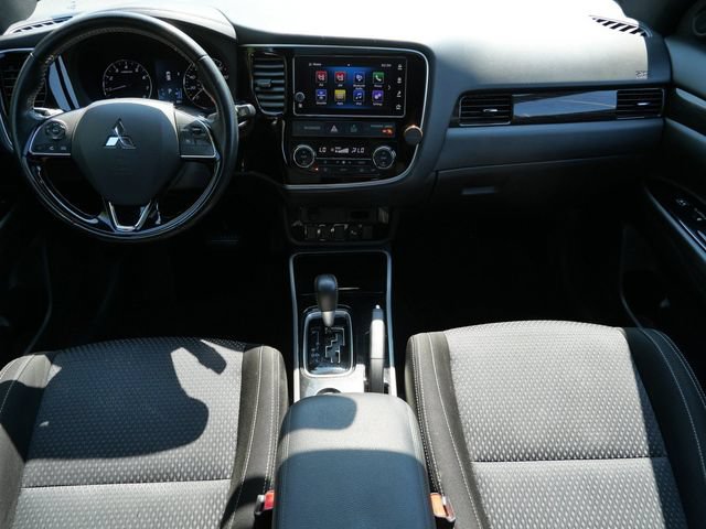 Used 2018 Mitsubishi Outlander LE FWD image 13