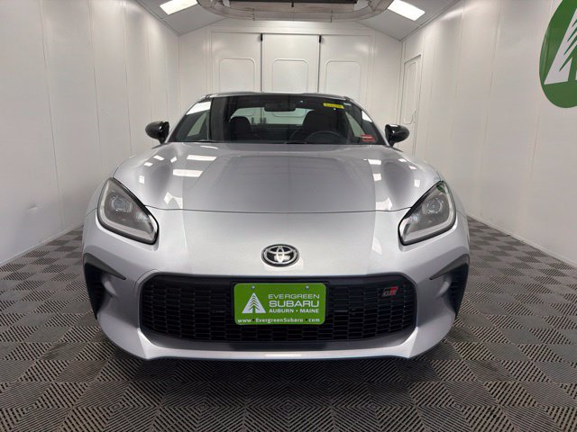 Used 2025 Toyota GR86 Premium w/ Performance Package RWD image 2