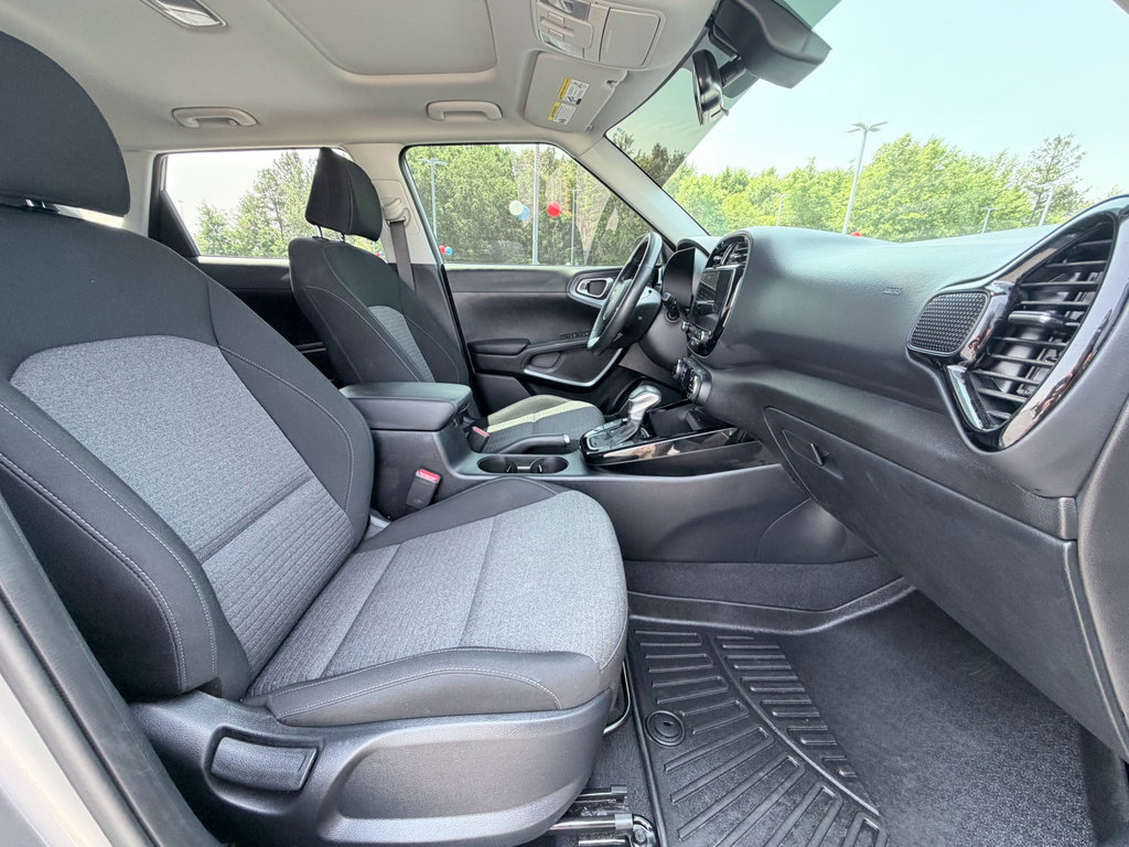 Used 2024 Kia Soul EX FWD image 25
