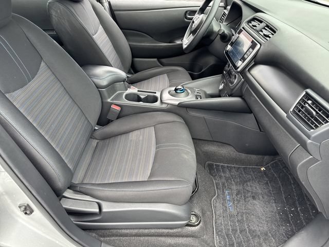 Used 2025 Nissan Leaf S FWD image 26