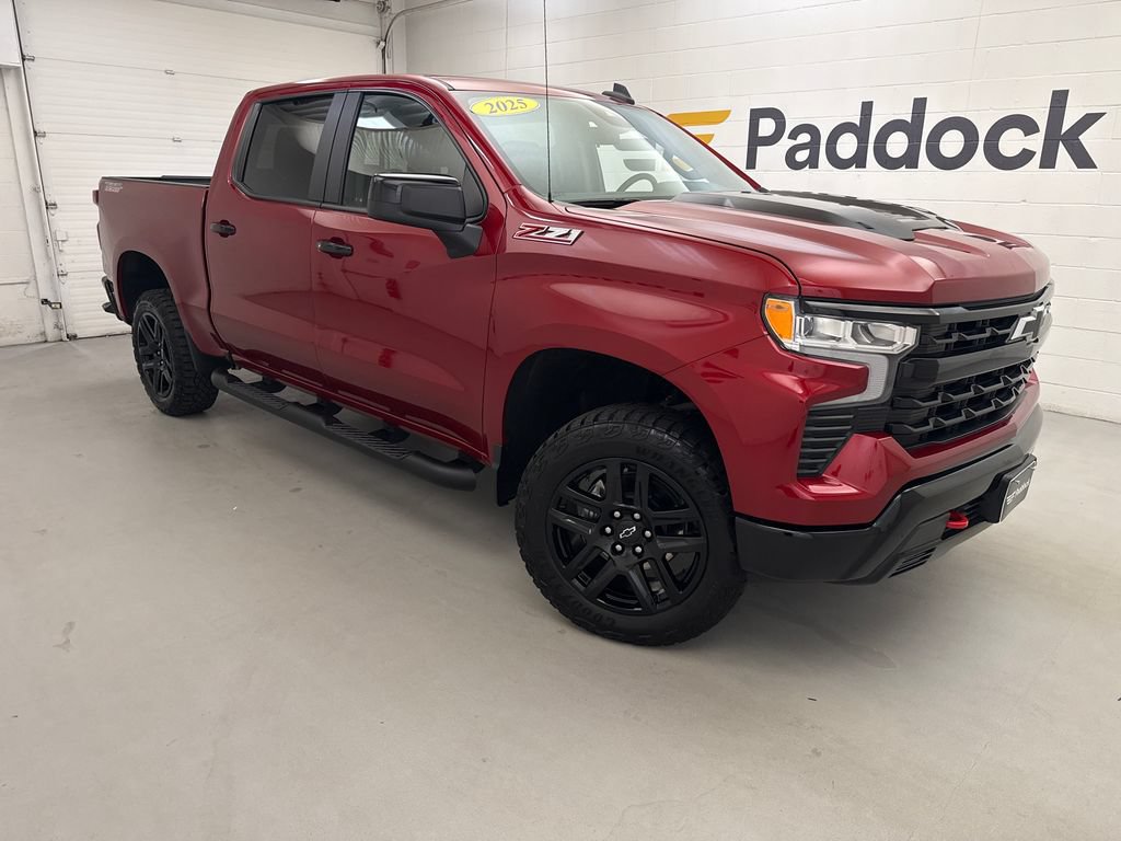 Used 2025 Chevrolet Silverado 1500 LT Trail Boss w/ Convenience Package II AWD/4WD image 5