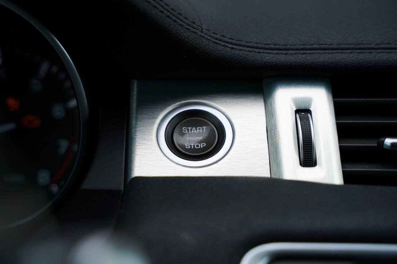 Used 2014 Land Rover Range Rover Evoque Pure Plus image 14
