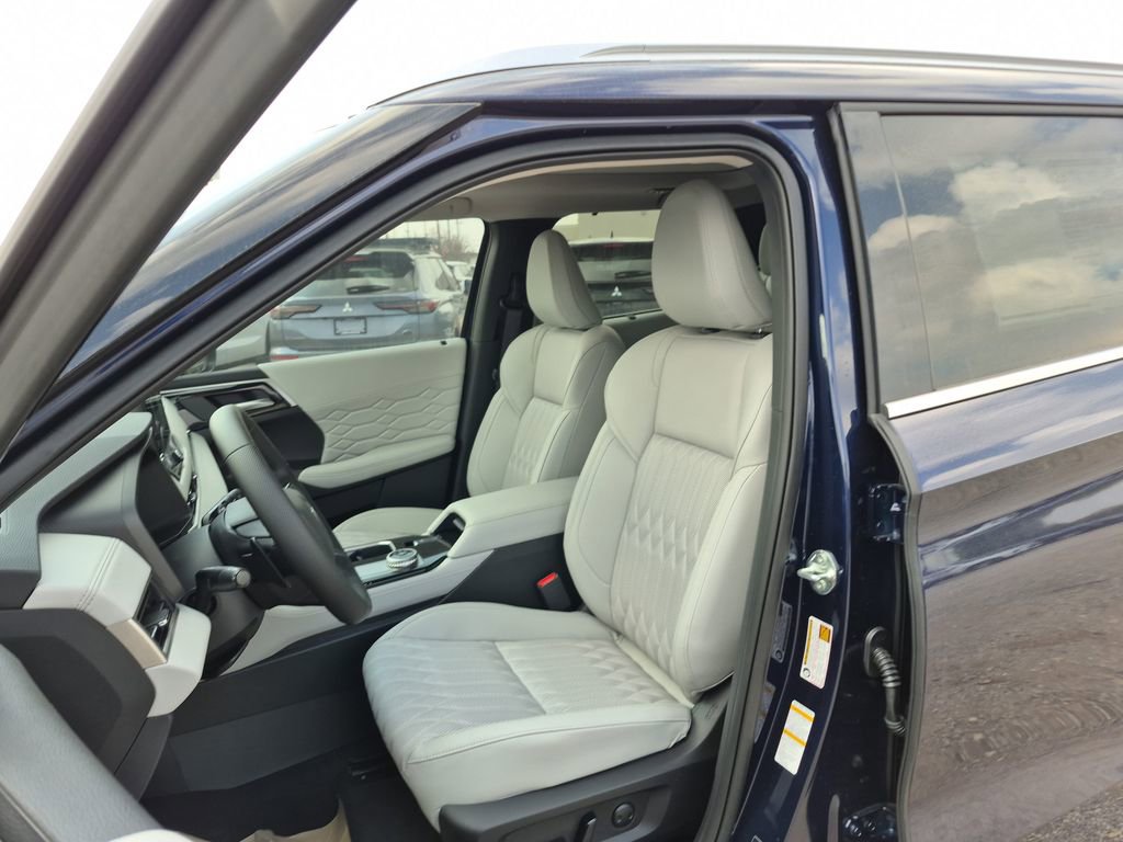 New 2026 Mitsubishi Outlander SEL image 49