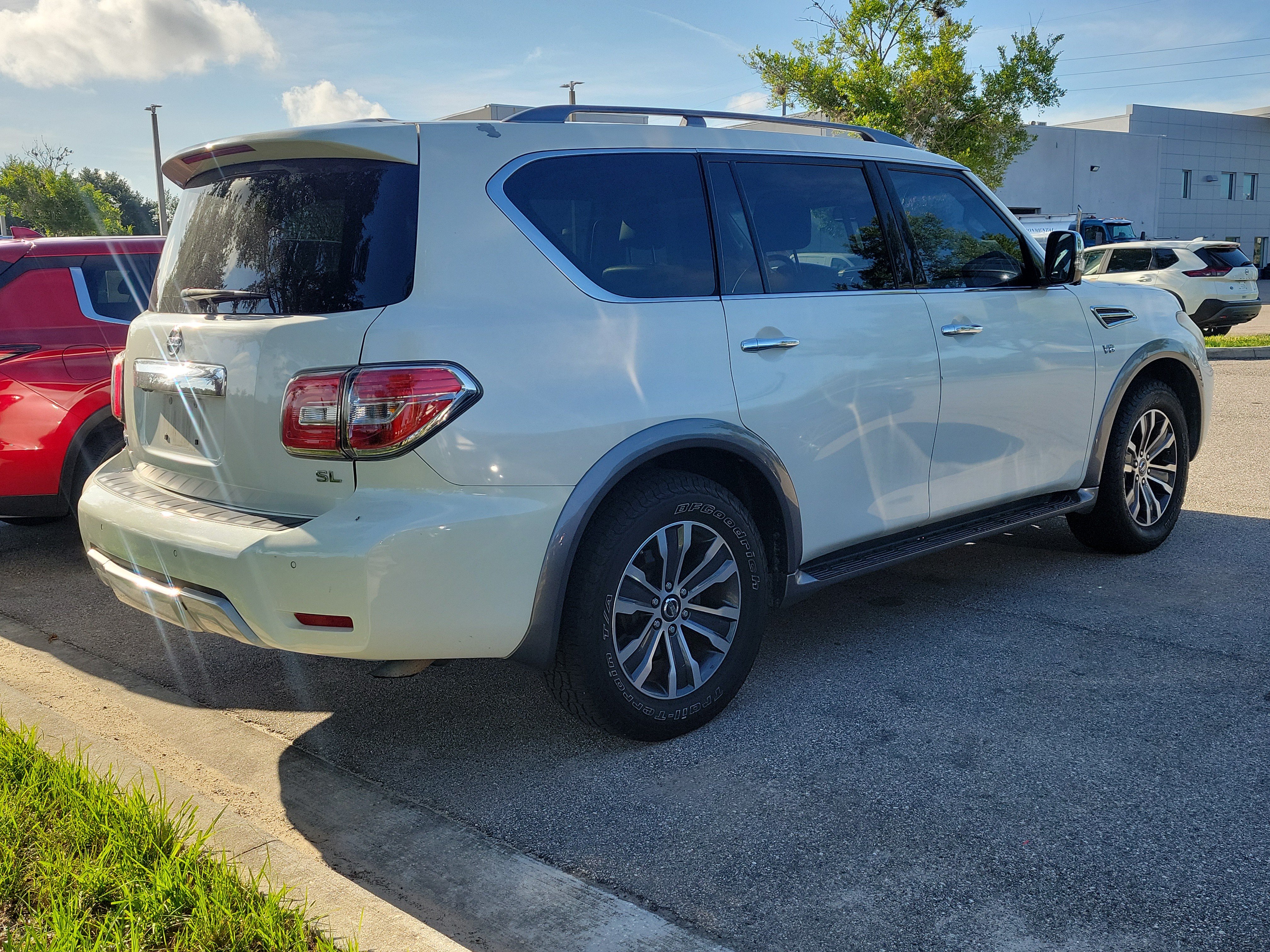 Used 2017 Nissan Armada SL RWD image 3