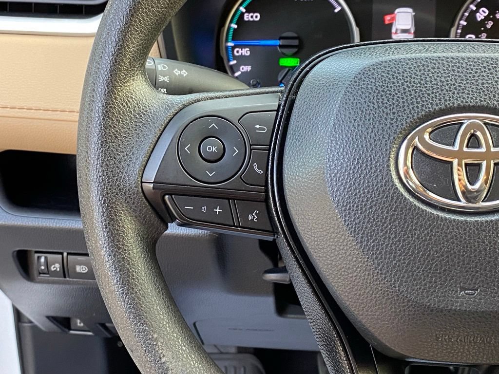 Used 2021 Toyota RAV4 LE AWD/4WD image 14